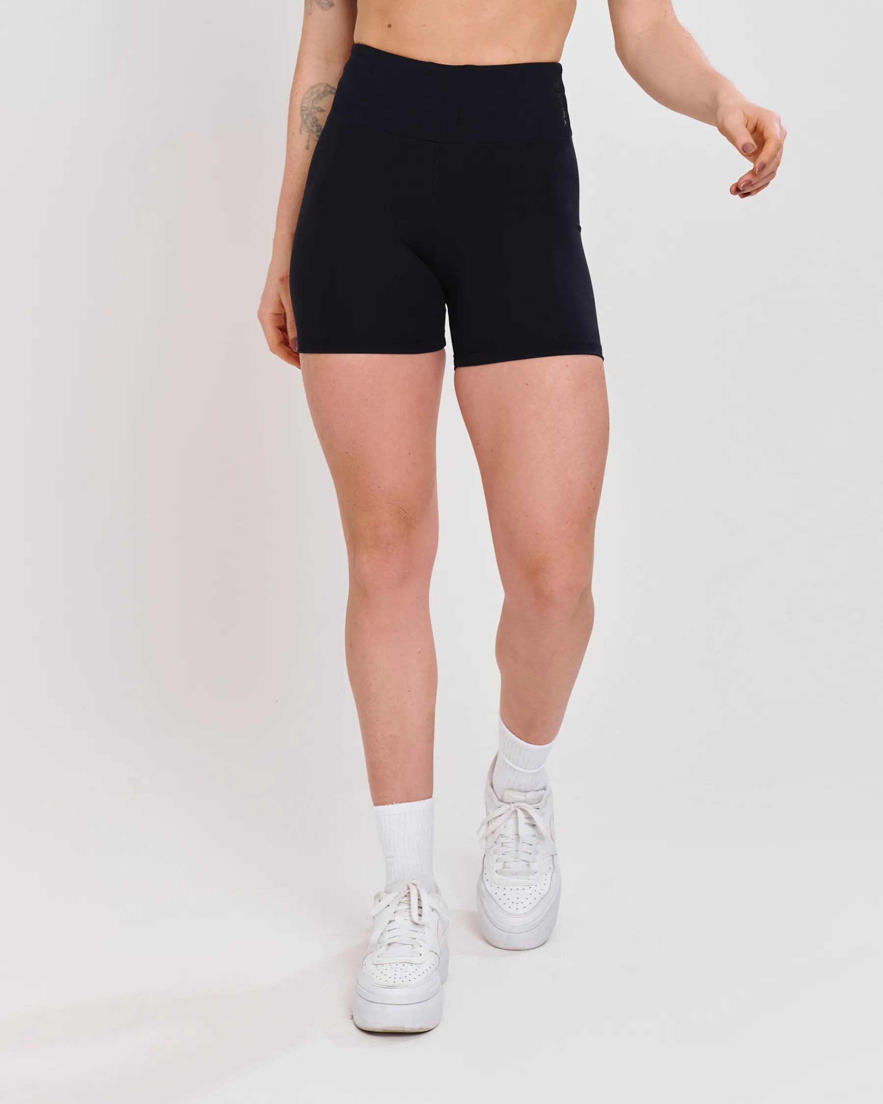 Short Cós Ajustável Preto Essential