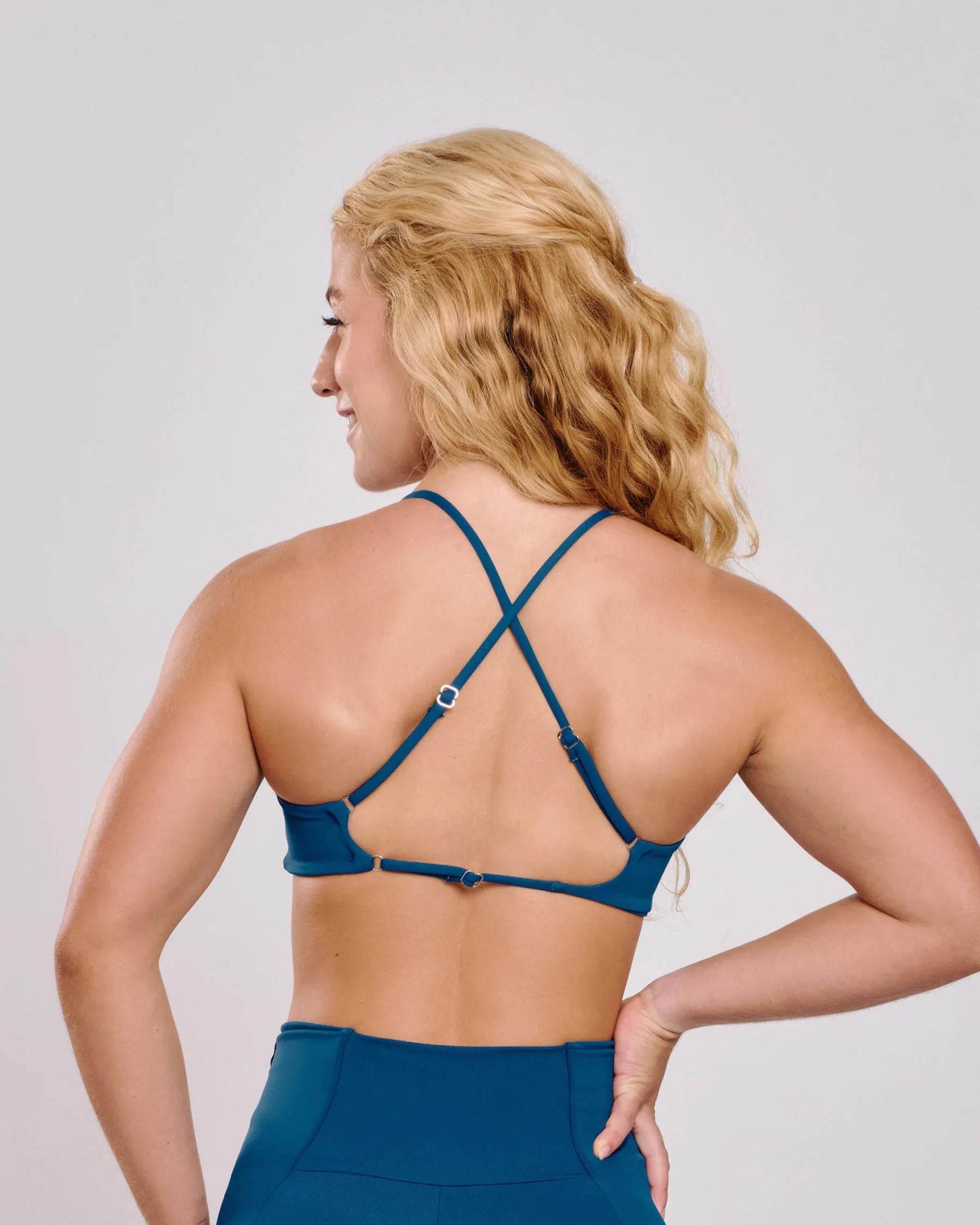 Top Básico Ajustável Azul Profundo Ju Mamute
