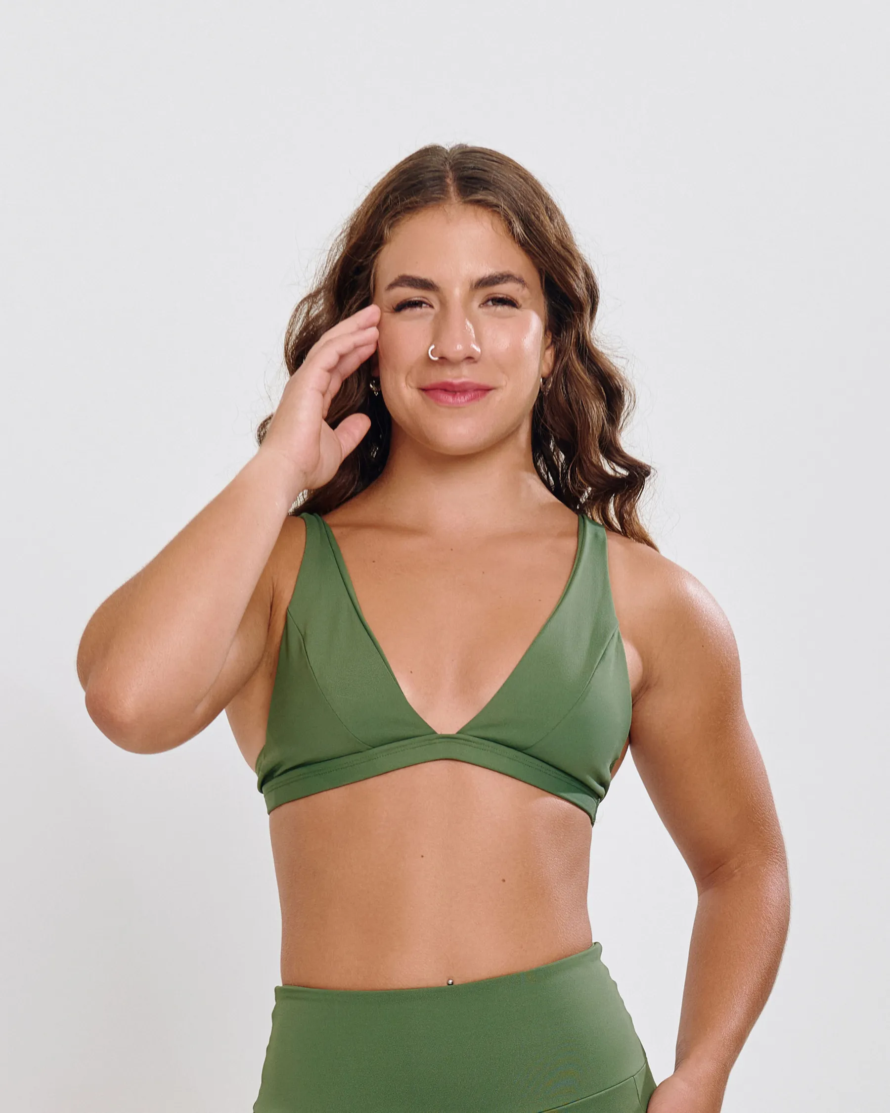Top Decotado Ju Mamute Verde Militar